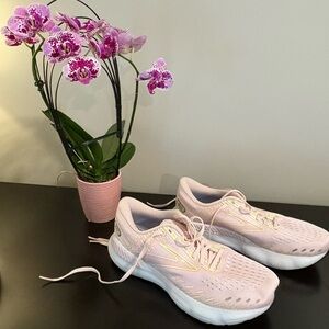 Brooks Glycerin GTS 20 Womens 
Running Shoe Sneaker Pink